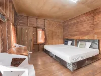 Urbanview Hotel d'Pineapple Villa Ciater by RedDoorz Hotels in Ciater