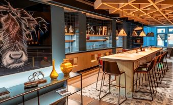 The Guesthouse by the Hey Hotel