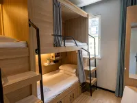 Manyouyou Youth Hostel (Chongqing Shiqiaopu Subway Station) Hotels in Chongqing