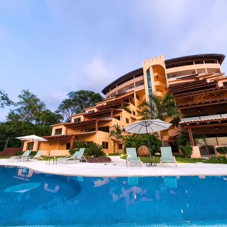 Luxury apartment with beautiful sunset sea views at Ixtapa