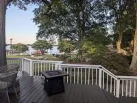 Peninsula Haven - Private Dock on Main Channel Lake Norman - 4-Sterne