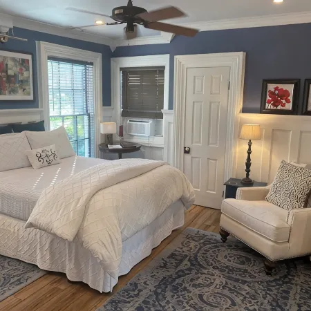 Historic Haven in Church Hill in the Heart of the Historic District
