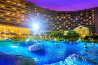 Sheraton Grande Tokyo Bay Hotel - Kolam Renang