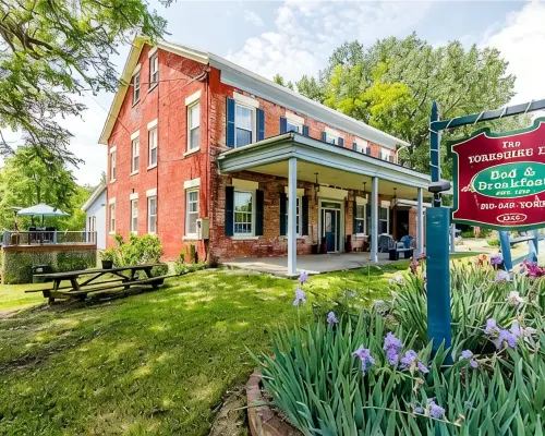The Yorkshire Inn Hotels in Phelps