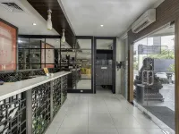 Life Hotel Pekanbaru City Center Hotels near Siak River