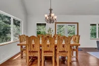 Comfort in Nature, Multi-Family, Sleeps 14, BBQ - 4-Star