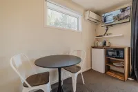 Stargazing Suite - Compact Stay with Essentials Hotels in 
