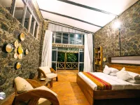 Imbogo Diners and Lounge Hotels in Bufumbira