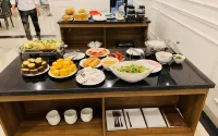 Paragon Noi Bai Hotel & Pool