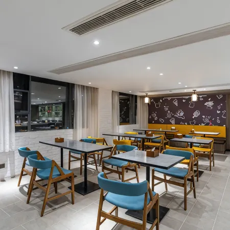 HanTing Premium Hotel (Shangrao Wannian Store)
