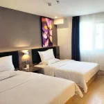 Anshun Qianbai Premium Hotel (Municipal Government Anshun Ancient City Branch) - 2-Star