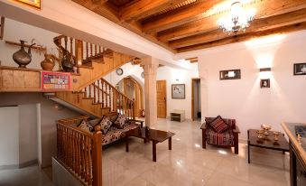 AIST HOTEL