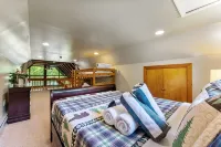 1 Min to Camelback! Creekside Escape + FirePit & BBQ