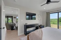 Humbug Abode - located on beautiful 5 acres, minutes drive to Sister Bay