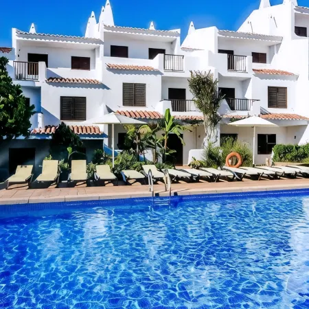 Aparthotel Nelva Resort