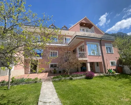 Villa Duka Hotels in Kruje