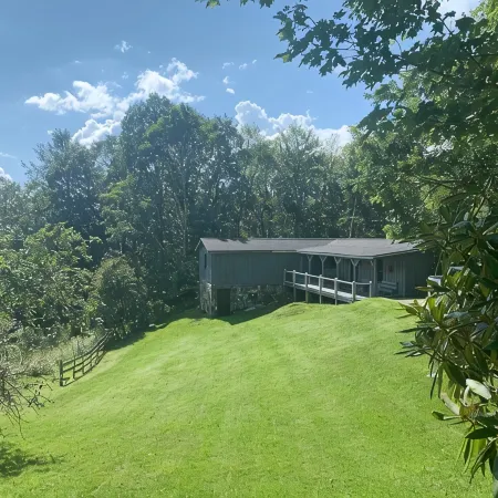 Almost Heaven - Quiet Mountain Home