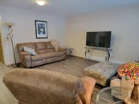 Charming 2-bedroom duplex apartment with WiFi in Fairbanks - Condos