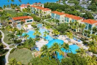 Renovated Penthouse at Aquatika - 5 Pools & Beach Access - Apartments
