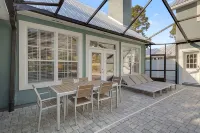 Private 5-bedroom house with private screened in pool and beach access - Beach