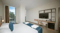 New Wave Hotel