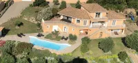 Property 480m2, sea view, heated swimming pool 6 bedrooms, 6 bathrooms, 3mn from the beach - Homestays