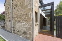 Stone Flower Renovated Barn - Bungalows