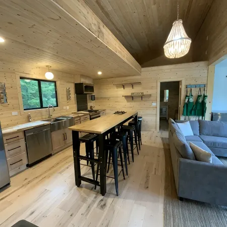Oyster Lady’s Beach house in Homer, AK