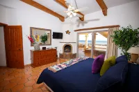Amazing Las Conchas Beach Front with Heated Spa & Kayaks!!