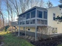 Spacious 4 BR Home, Steps to Lagoon, Minutes to Downtown Oak Bluffs and Beaches! Hotels in Oak Bluffs