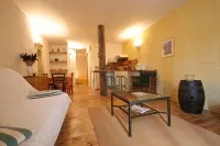 18 Century Provencal Mas With Swimming Pool