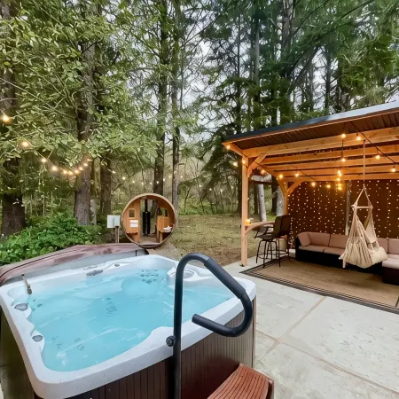 Green Island & SPA sauna and hot tub