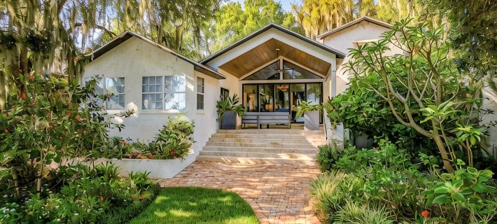 Elegant Lake Retreat Hotel di Mount Dora
