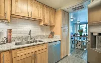 Waikiki Landmark Resort and Condos - Breathtaking 2Bed,2Bath, Free Parking