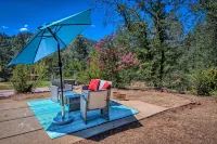 Peaceful Cottage Retreat - 1 mile from Lake Shasta - 4-Star