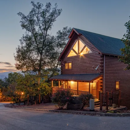 Mountain View Cabin Near Pigeon Forge +Hot Tub + Game Room