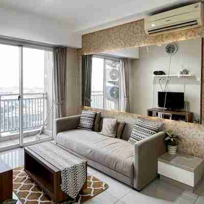 Cozy 2BR Apt Trivium Cikarang w/ WiFi, Pool & Gym by 2ndHome Others
