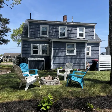 3 Bedroom Home Facing Inner harbor with 1st Floor King Bedroom.