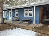 Castaways Cottage on Croton Pond 3) - 2-Star