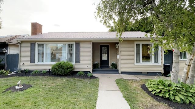 Newly Renovated Bright & Cozy Retreat