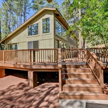 Simply Wonderful....Fully Remodeled Cabin in Pine, AZ Отели в г. Пайн