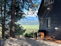 The Cozy Clifftop View, LLC Hotels in Stevens County