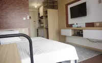 D' Rooms Studio & 2Br Apartment at MTown Gading Serpong Near SMS - Homestays
