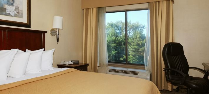 Quality Inn & Suites Hotels in Bucks County