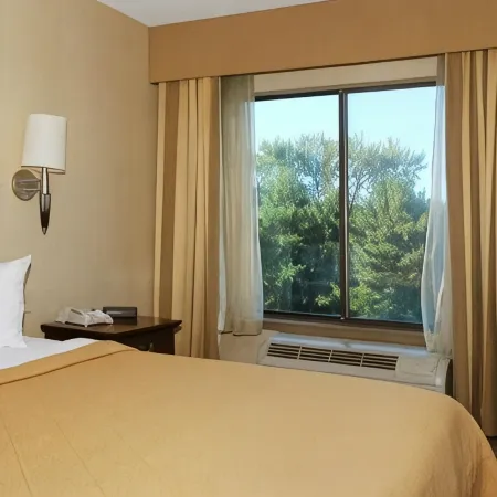 Quality Inn & Suites