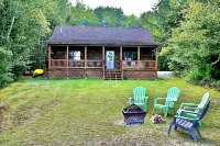 Your Maine Lake Escape — Waterfront, Peaceful, Pet-Friendly - Feriehus