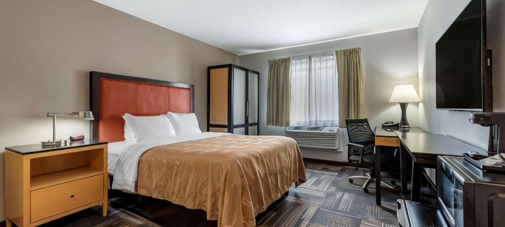 Spark by Hilton Evansville Downtown Hotels in Vanderburgh County