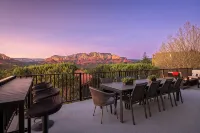 New SkyLine Sedona! Wow Views! 5Br 4Ba Pool Spa GameRoom Firepit