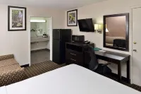 Quality Inn - parking