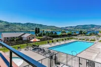 Lake Chelan Shores: Sandy Beach Delight # 1-5; Chelan, WA. Beautiful 2-bdr condo